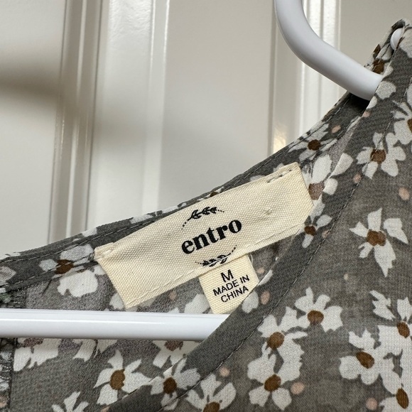 Entro Floral Mini Dress size medium‎ - Picture 2 of 4